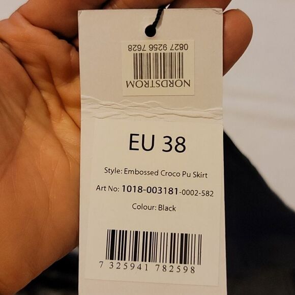 NA-KD FAUX LEATHER Skirt SIZE 38 - Picture 4 of 6